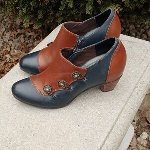 L'ARTISTE Spring Step Ankle Leather Booties Navy and Rust with Chunky Heel Sz 40
